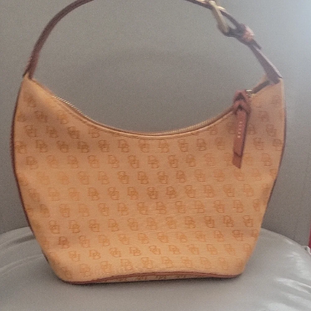 Dooney & Bourke Orange Shoulder Bag - Picture 3 of 8